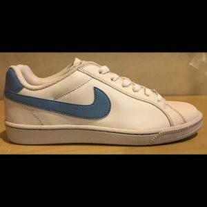 Nike women’s court royales